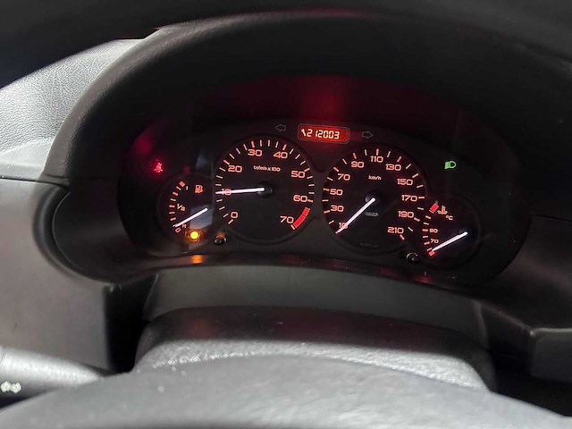 Citroen - berlingo - 1.4i cinqspace club - 51-nf-nn - afbeelding 4 van  18