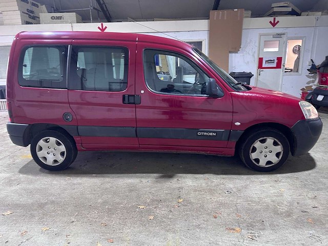 Citroen - berlingo - 1.4i cinqspace club - 51-nf-nn - afbeelding 15 van  18