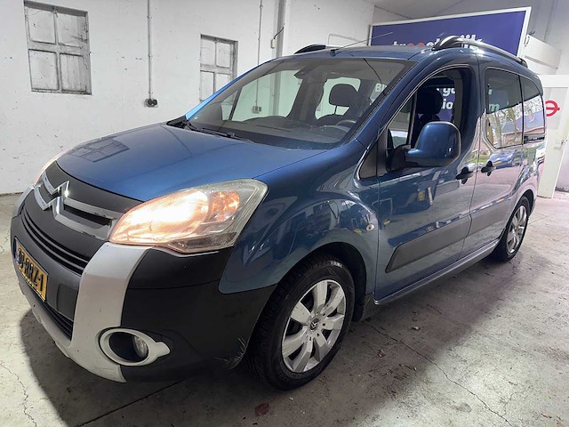 Citroen - berlingo - 1.6 vti 120 xtr - 30-rrz-1- 2011 - afbeelding 1 van  16