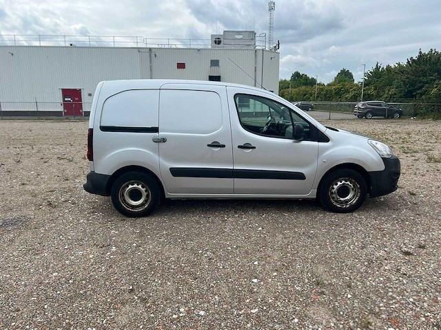 Citroen - berlingo 1.6 bluehdi 100 club, v-467-bj - afbeelding 14 van  15