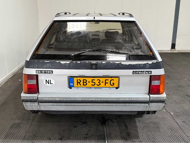 Citroen - bx - 19 trs - oldtimer - 1986 - afbeelding 2 van  24