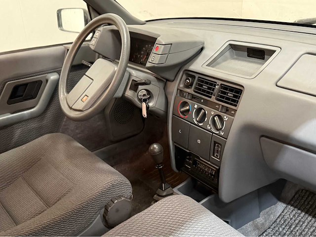 Citroen - bx - 19 trs - oldtimer - 1986 - afbeelding 6 van  24