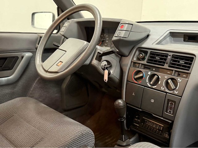 Citroen - bx - 19 trs - oldtimer - 1986 - afbeelding 7 van  24