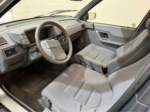 Citroen - bx - 19 trs - oldtimer - 1986 - afbeelding 8 van  24