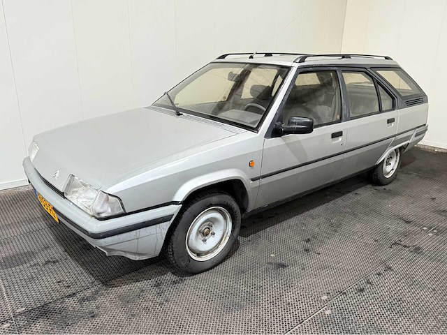 Citroen - bx - 19 trs - oldtimer - 1986 - afbeelding 1 van  24