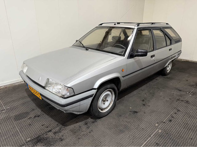 Citroen - bx - 19 trs - oldtimer - 1986 - afbeelding 12 van  24