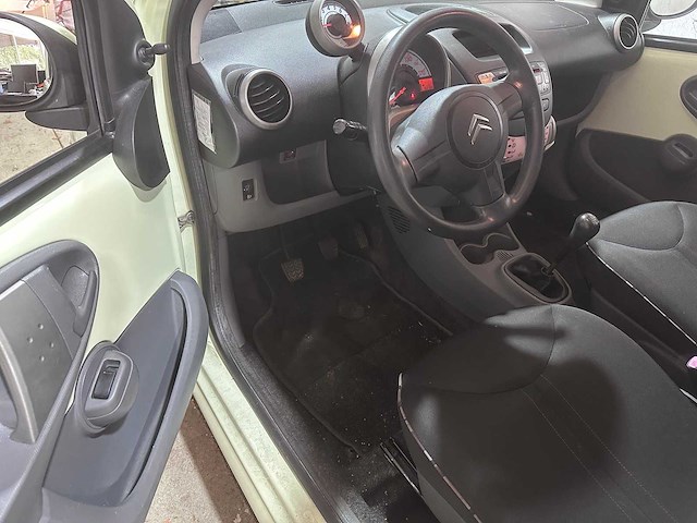 Citroen - c1 - 1.0-12v ambiance - 09-lfd-4- 2010 - afbeelding 14 van  16