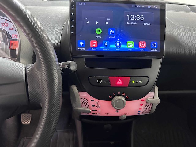 Citroen - c1 - 1.0 attraction - h-966-hz- 2012 - afbeelding 9 van  9