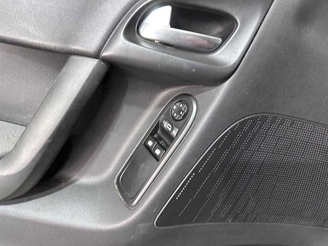 Citroen - c3 - 1.0 vti attraction - 4-knd-03- 2013 - afbeelding 2 van  17