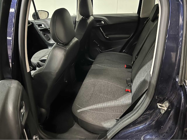 Citroen - c3 - 1.2 puretech selection - personenauto - 2016 - afbeelding 2 van  25