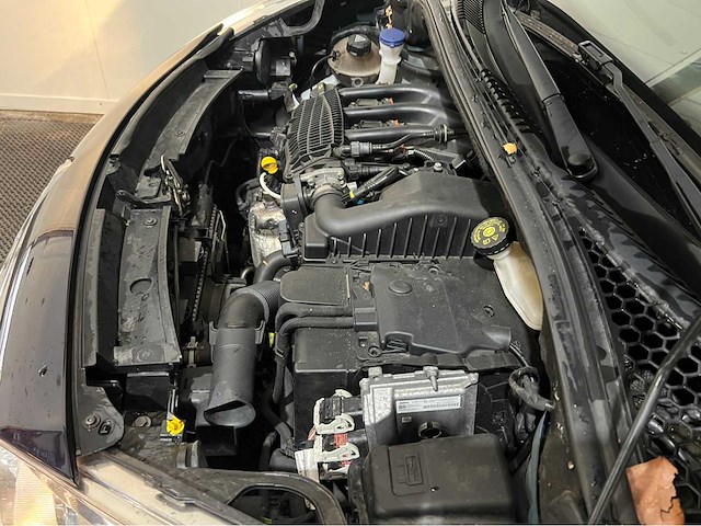 Citroen - c3 - 1.2 puretech selection - personenauto - 2016 - afbeelding 14 van  25