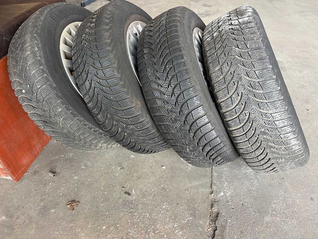Citroen - c3 - velgen en banden (4x) - afbeelding 4 van  4
