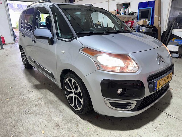 Citroen - c3 picasso - 1.4 vti exclusive - 01-jth-9 - afbeelding 17 van  19