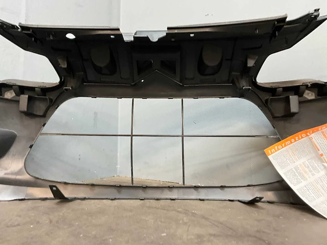 Citroen - c3 sc tweede generatie - bumper - afbeelding 1 van  4