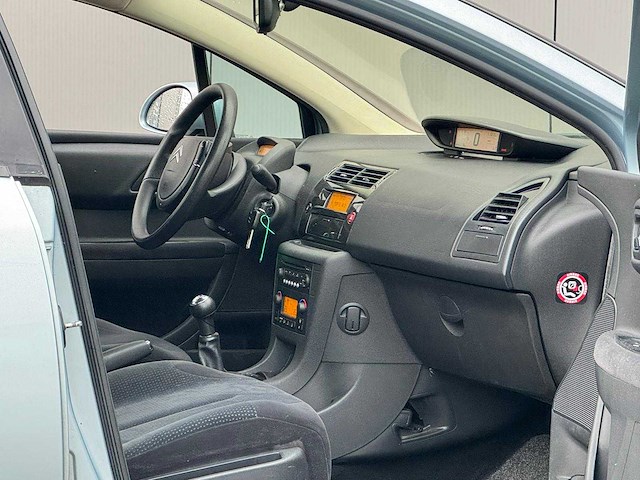 Citroen - c4 - 1.4-16v image - 27-xl-xp - 2007 - afbeelding 2 van  16