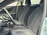 Citroen - c4 - 1.4-16v image - 27-xl-xp - 2007 - afbeelding 13 van  15