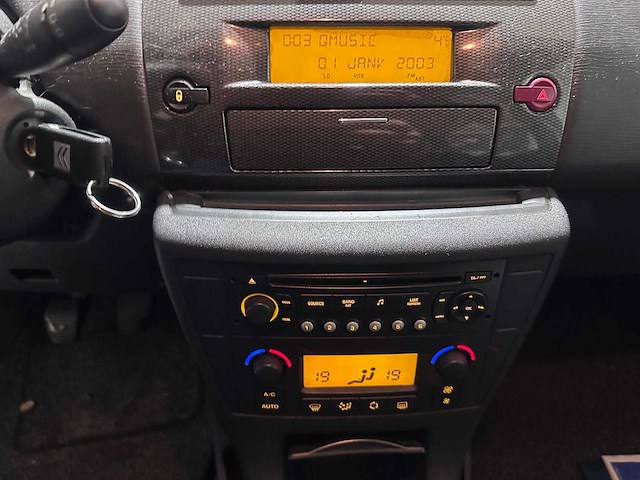 Citroen - c4 - 1.6-16v image - 44-glx-9 - afbeelding 3 van  18