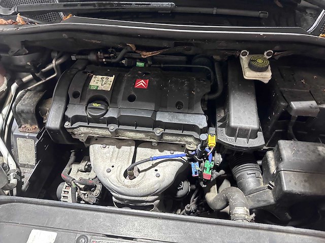 Citroen - c4 - 1.6-16v image - 44-glx-9 - afbeelding 9 van  18