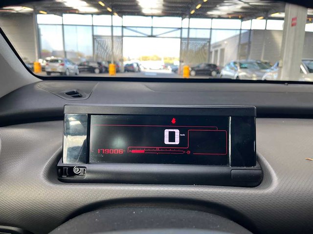 Citroen - c4 cactus - 1.2 puretech shine - car - 2017 - afbeelding 19 van  20