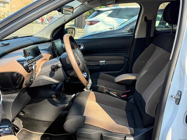 Citroen - c4 cactus - 1.2 puretech shine - personenauto - ns-551-s - 2017 - afbeelding 9 van  10