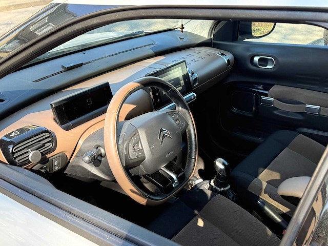 Citroen - c4 cactus - 1.2 puretech shine - personenauto - ns-551-s - 2017 - afbeelding 10 van  10