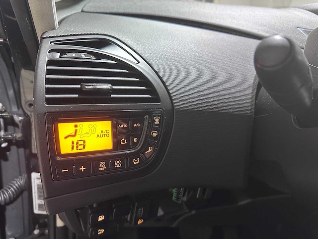Citroen - c4 picasso - 1.6 thp excl. egs - 70-rxs-4- 2011 - afbeelding 4 van  20
