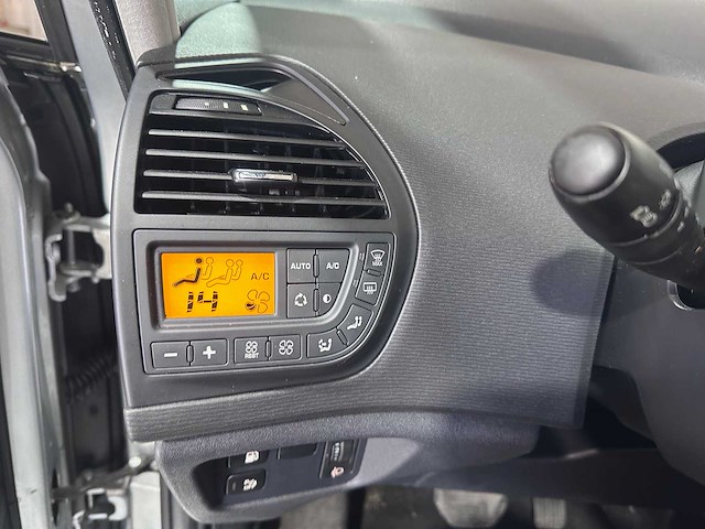 Citroen - c4 picasso - 1.6 thp tend. egs - 40-sgd-8 - afbeelding 7 van  22