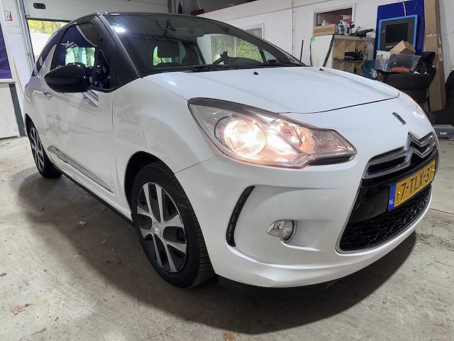 Citroen - ds3 - 1.2 vti so chic - 7-tlx-37- 2014 - afbeelding 3 van  3