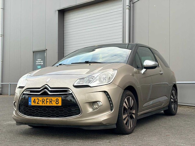 Citroen - ds3 - 1.6 e-hdi so chic - 2011 - 42-rfr-8 - afbeelding 1 van  12