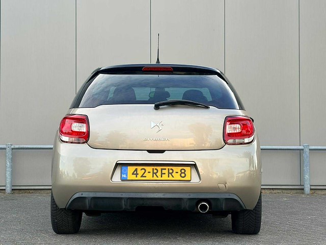Citroen - ds3 - 1.6 e-hdi so chic - 2011 - 42-rfr-8 - afbeelding 9 van  12