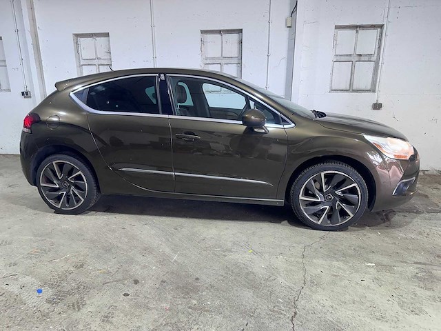 Citroen - ds4 - 1.6 thp sport chic - 24-rls-9 - afbeelding 18 van  21