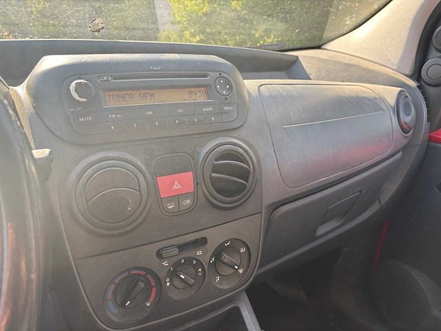 Citroen - nemo - 1.4 hdi - 2-vfj-38 - afbeelding 11 van  12