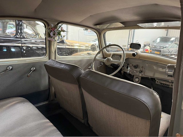 Citroen - traction - 11 bl - oldtimer - 1955 - afbeelding 4 van  14
