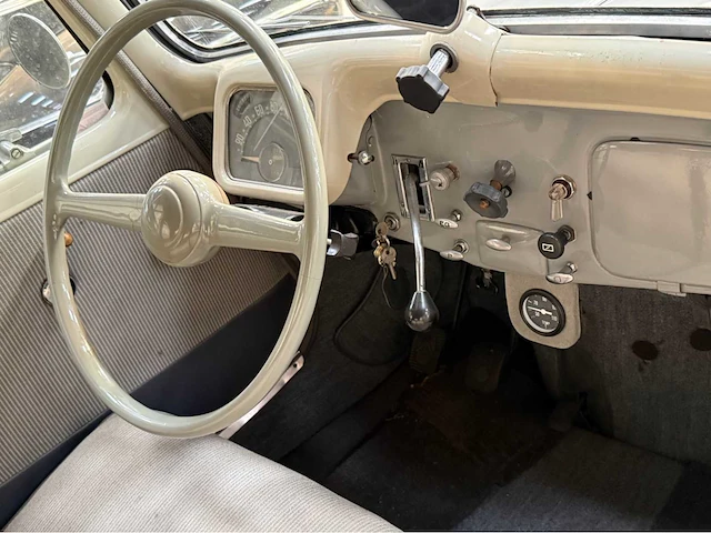 Citroen - traction - 11 bl - oldtimer - 1955 - afbeelding 8 van  28