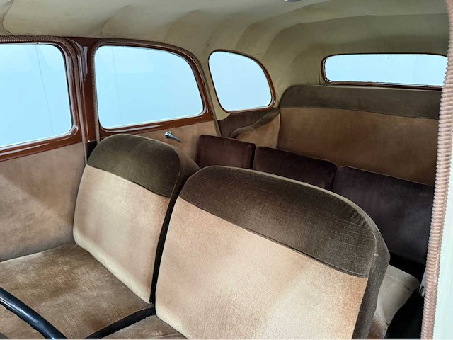 Citroen - traction - familiale - 11d - oldtimer - 1954 - afbeelding 13 van  35