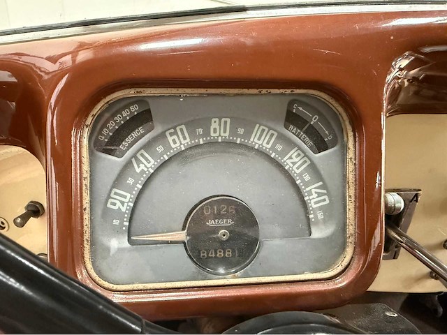 Citroen - traction - familiale - 11d - oldtimer - 1954 - afbeelding 15 van  35