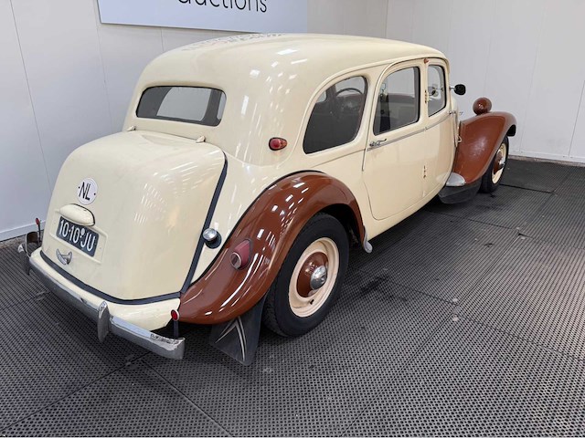 Citroen - traction - familiale - 11d - oldtimer - 1954 - afbeelding 34 van  35