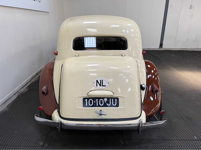Citroen - traction - familiale - 11d - oldtimer - 1954 - afbeelding 35 van  35