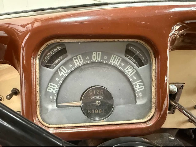 Citroen - traction - familiale - 11d - oldtimer - 1954 - afbeelding 15 van  35