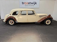 Citroen - traction - familiale - 11d - oldtimer - 1954 - afbeelding 31 van  35