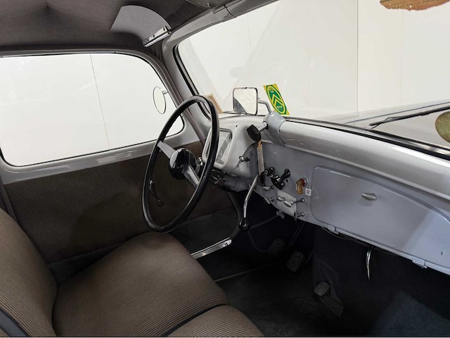 Citroen - traction - oldtimer -1953 - afbeelding 11 van  32
