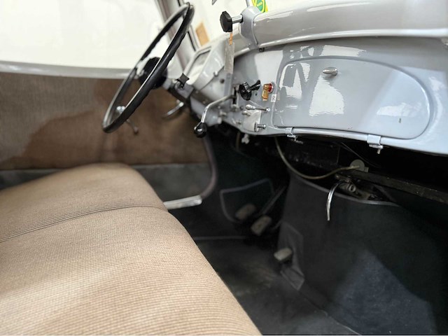 Citroen - traction - oldtimer -1953 - afbeelding 16 van  32