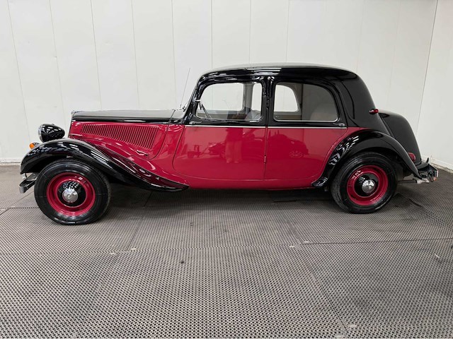 Citroen - traction - oldtimer -1953 - afbeelding 32 van  32