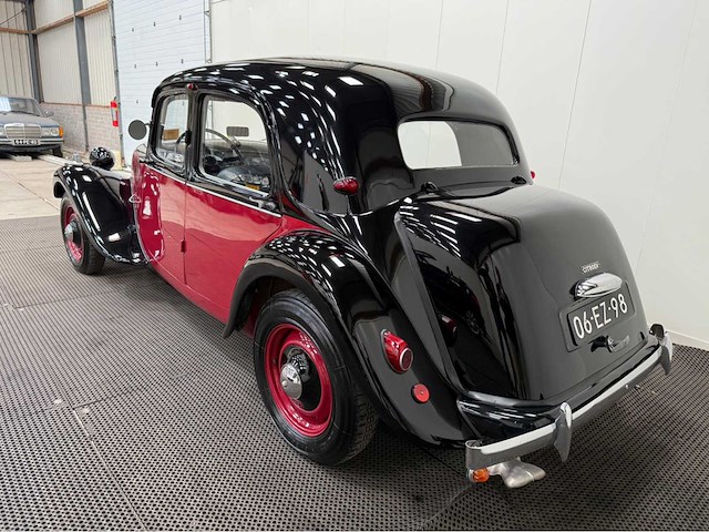 Citroen - traction - oldtimer -1953 - afbeelding 2 van  32