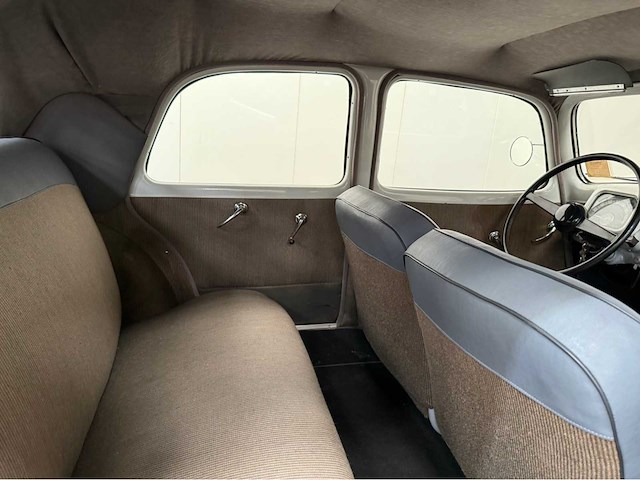 Citroen - traction - oldtimer -1953 - afbeelding 8 van  32