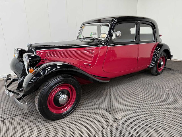 Citroen - traction - oldtimer -1953 - afbeelding 12 van  32