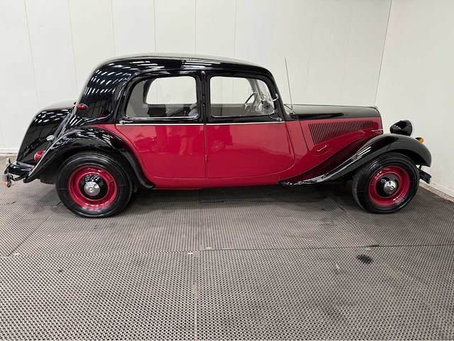 Citroen - traction - oldtimer -1953 - afbeelding 28 van  32