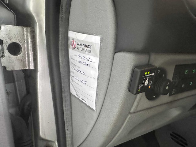 Citroen - xsara picasso - 1.6i-16v prestige lpg- 71-zj-br- 2008 - afbeelding 9 van  17