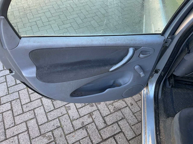 Citroen - xsara picasso - 1.8i-16v attraction - 53-rv-rv - afbeelding 9 van  22