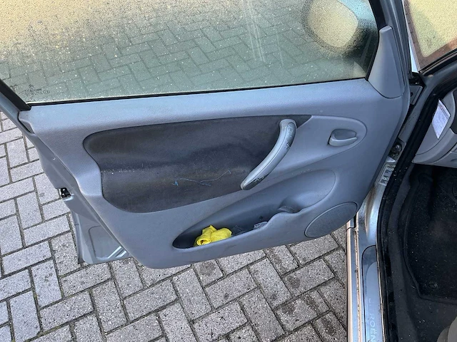 Citroen - xsara picasso - 1.8i-16v attraction - 53-rv-rv - afbeelding 11 van  22